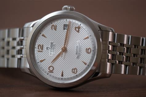 Tudor 1926 Classic Automatic Watch Review 